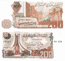 Billet De Banque Collection Algerie - PK N° 135 - 200 Dinars - Algérie