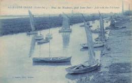 Basse Indre * Bras Du Mastreau , Quai Jean Bart , Joli Coin Des Pêcheurs * Bateaux De Pêche * Villageois - Basse-Indre