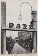 Park RUMBEKE - Roeselare - Ingangpoort G. Gezellelaan - Entrée Bd. G. Gezelle - Roeselare