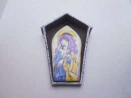 Ancienne  Vierge En Ceramique Signée. - Otros & Sin Clasificación