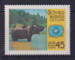 Sri Lanka Ceylon 1967 Junge Auf Elefant Mi.-Nr. 363 **  - Sri Lanka (Ceylan) (1948-...)