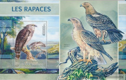 Guinea Miniature Sheet 2208 (complete. Issue) Unmounted Mint / Never Hinged 2013 Raptors - Guinée (1958-...)