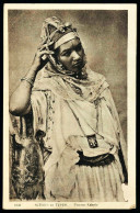 A67  ALGERIE CPA  SCENES ET TYPES - FEMME KABYLE - Collections & Lots
