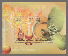 India Indian Perfumes (Sandalwood)  2019 Miniature Sheet Mint Good Condition Back Side Also (pms198a) - Neufs