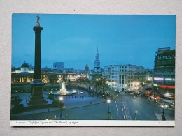 KOV 540-28 - LONDON, England, - Trafalgar Square