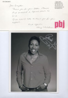 Gina Yashere Comedian Bob Hearts Abishola 2x Hand Signed Photo & COA - Attori E Comici 