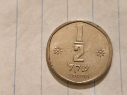 Israel-Coins-SHEKEL(1985-1981)-1/2 SHEKEL-Hapanka 32-(1982)-(29)-תשמ"ב-NIKEL-good - Israël