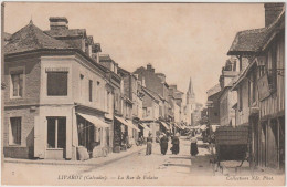 LIVAROT  LA RUE DE FALAISE - Livarot