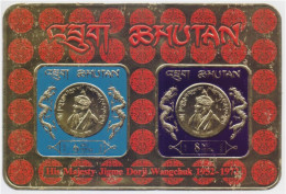 Jigme Dorji Wangchuk 1952-1972, 3rd Druk Gyalpo Of Bhutan, Dragon King Of Bhutan, UNUSUAL Gold Foil MS MNH 1972 - Fouten Op Zegels