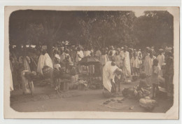 CARTE PHOTO -  VILLE DE KANKAN ( GUINEE FRANCAISE ) - LE MARCHE AUX NOIX DE KOLA - ECRITE EN 1923 - 3 SCANS - - Guinée Française