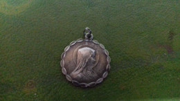 B12 / MEDAILLE RELIGIEUSE - Ethniques