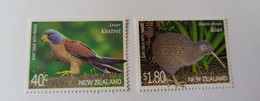 New Zealand 2000 Mi 1874 + 1879 MNH KESTREL KIWI - Unused Stamps