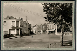 CPSM Dentelée - SAINT-ASTIER (24) - Thème: CINEMA REX, Salle De Spectacle Dans Les Années 50 - Pontarion