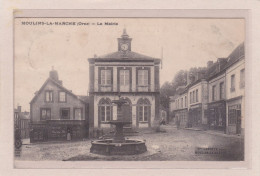 MOULINS-LA-MARCHE -61- LA MAIRIE - TRES PETITE ANIMATION - A 1981 - Moulins La Marche