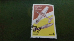 TIMBRE STATE OF OMAN AVION - Broches