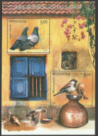 India Sparrow And Pigeons 2010 Miniature Sheet Mint Good Condition Back Side Also (pms84) - Neufs