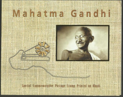 India Gandhi With 'Khadi' 2011 Miniature Sheet Mint Good Condition Back Side Also (pms93) - Unused Stamps