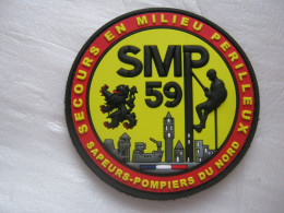COLLECTION POMPIERS LES SMP DU NORD 59 SCRATCH AU DOS 80MM - Pompieri