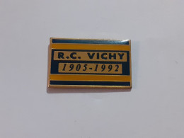 Pins Rugby RC Vichy 1905-1992 - Rugby