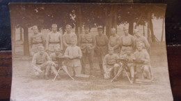 WWI GUERRE 1914   CARTE PHOTO SOLDAT  UNIFORME POILU MITRAILLEUSE - War 1914-18