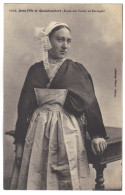 56 Cpa  Jeune Fille De Questembert Bretagne  Folklore Costume Coiffe - Questembert