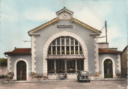 Nogaro : La Poste , 4CV - Nogaro