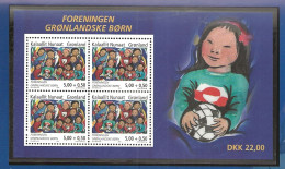 Greenland  2004  80th Anniversary Of The Association Of Greenlandic Children (FGB).   Mi 421 In Bloc 30 MNH(**) - Neufs