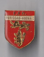 PIN'S THEME SPORT RUGBY  BLASON PERIGORD AGENAIS  RARE - Rugby