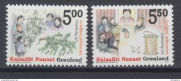 Greenland  2004 Christmas, Family Around Christmas Tree,  Woman And Singing Children  Mi 427-428  MNH(**) - Unused Stamps