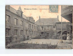 BLANGY SUR BRESLE : Cour Intérieure De L'Hôpital - Très Bon état - Blangy-sur-Bresle