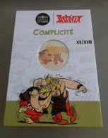 FRANCE 2022 - ASTERIX - 10 EUROS COMMEMORATIVE COULEUR ET ARGENT – COMPLICITE - CARTELETTE OFFICIELLE – NUMERO 12/18 - Francia