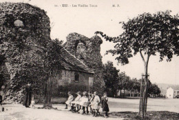 Delcampe - 75  CPA EU LES VIEILLES TOURS - Eu