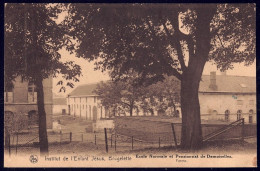 +++ CPA - BRUGELETTE - Institut Enfant Jésus - Ferme   // - Brugelette