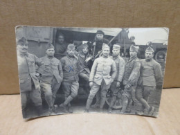 VIEUX MOLHAIN (08) Guerre 1914-18 Carte Photo Groupe De Militaires Gros Plan - Autres & Non Classés