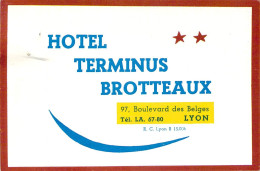 Carte De Visite Commerciale De L'Hôtel Terminus Brotteaux De Lyon Bld Des Belges Années 50 - Cartoncini Da Visita