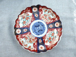 Assiette En Porcelaine Imari Japon, Fin Du XIXème Siècle, ère Meiji - Asiatische Kunst