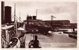 FRANCE - Le Havre - Sortie Du Paquebot NORMANDIE De La Forme De Radoub - Carte Postale Ancienne - Portuario