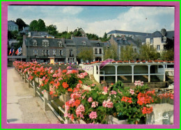 CPM LA GACILLY 56 - Le Pont Fleuri Sur L'Aff Les Lavoirs  - La Gacilly