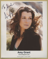 Amy Grant - American Singer And Musician - Superb Signed Large Photo - COA - Zangers & Muzikanten