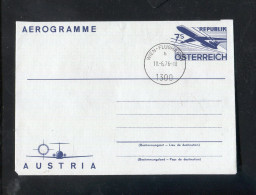 "OESTERREICH" 1976, Luftpostfaltbrief Mi. LF 17 K1 "WIEN-FLUGHAFEN" (5961) - Enveloppes