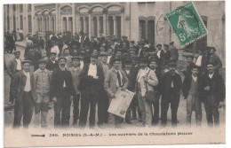 CPA De NOISIEL - Les Ouvriers De La Chocolaterie MENIER ( Beau Plan!!). - Noisiel