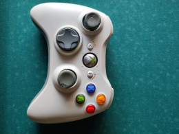 Manette XBOX 360 Blanche Sans Fil - Zubehör