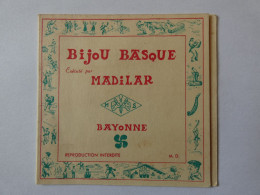 Petite Carte Bijou Basque Bayonne -- Chapelet Basque    STEP228 - Altri & Non Classificati