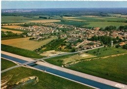 Eclaron (52 - Haute-Marne) - Vue Générale Aérienne. Au 1er Plan, Canal D'amenée Au Lac Du Der - E52.182.99.4.0689 - Eclaron Braucourt Sainte Liviere