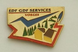 X108 Pin's EDF GDF SERVICES DEPARTEMENT Épinal VOSGES Achat Immediat - EDF GDF