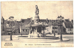 SCULPTURE EURE EVREUX : LA FONTAINE MONUMENTALE - SCULPTEUR LOUIS EMILE DECORCHEMENT - CIRCULEE EVREUX MILITARIA HÔPITAL - Sculture