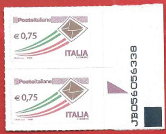 Italia 2011; Posta Italiana Da € 0,75. Coppia Con Codice Alfanumerico. - Code-barres