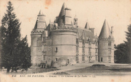 GENCAY : LE CHATEAU DE LA ROCHE - Gencay