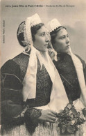 FOLKLORE - Costumes - Jeunes Filles De Pont L'Abbé - Etude Des Coiffes De Bretagne - Carte Postale Ancienne - Trachten