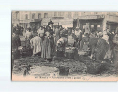 MARSEILLE : Poissonnière Lavant Le Poisson - Très Bon état - Old Professions